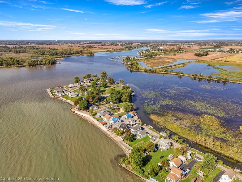 6809 Lakeshore Drive Estral Beach Village MI 48166