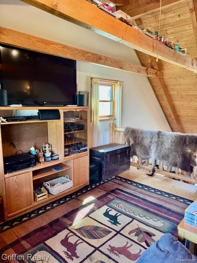 5748 W Coon Lake Road Marion Township MI 48843