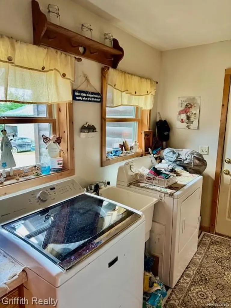5748 W Coon Lake Road Marion Township MI 48843