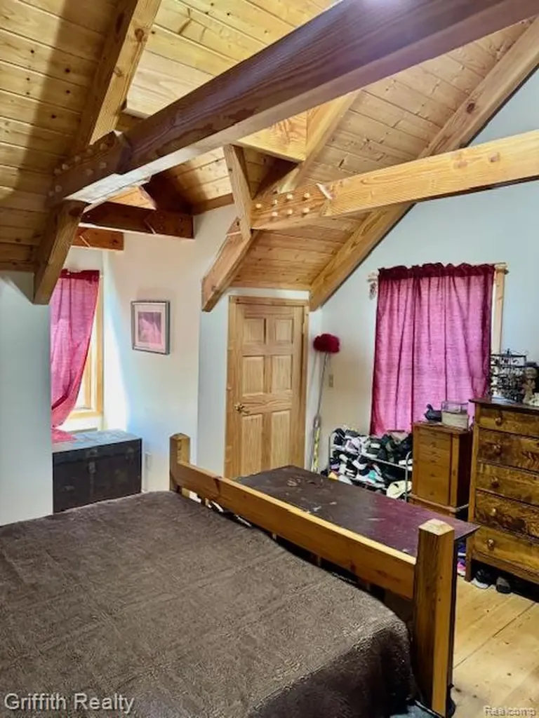 5748 W Coon Lake Road Marion Township MI 48843