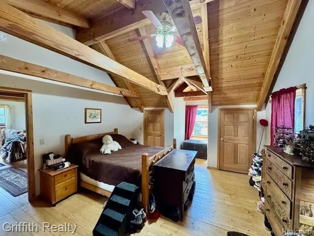 5748 W Coon Lake Road Marion Township MI 48843