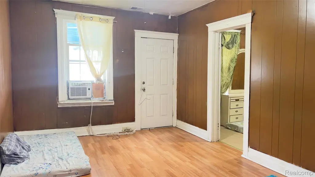 3170 Jacob Street Hamtramck City MI 48212