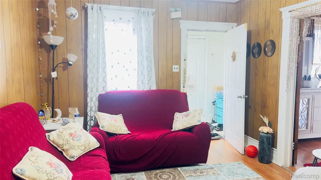 3170 Jacob Street Hamtramck City MI 48212