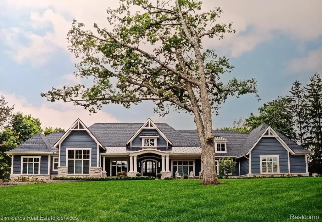 749 Lake Shore Road Village Of Grosse Pointe Shores City MI 48236