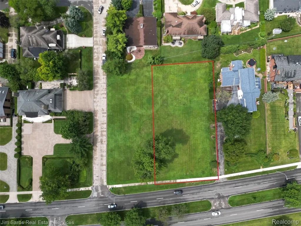 749 Lake Shore Road Village Of Grosse Pointe Shores City MI 48236