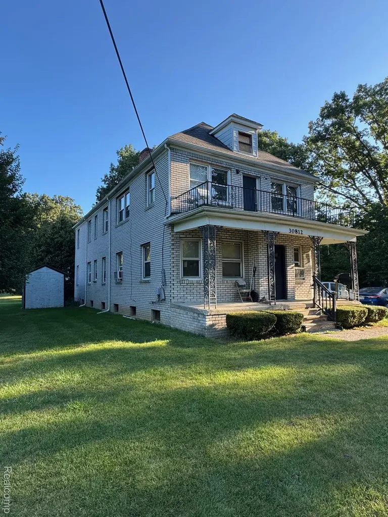 30812 Fink Avenue Farmington City MI 48336