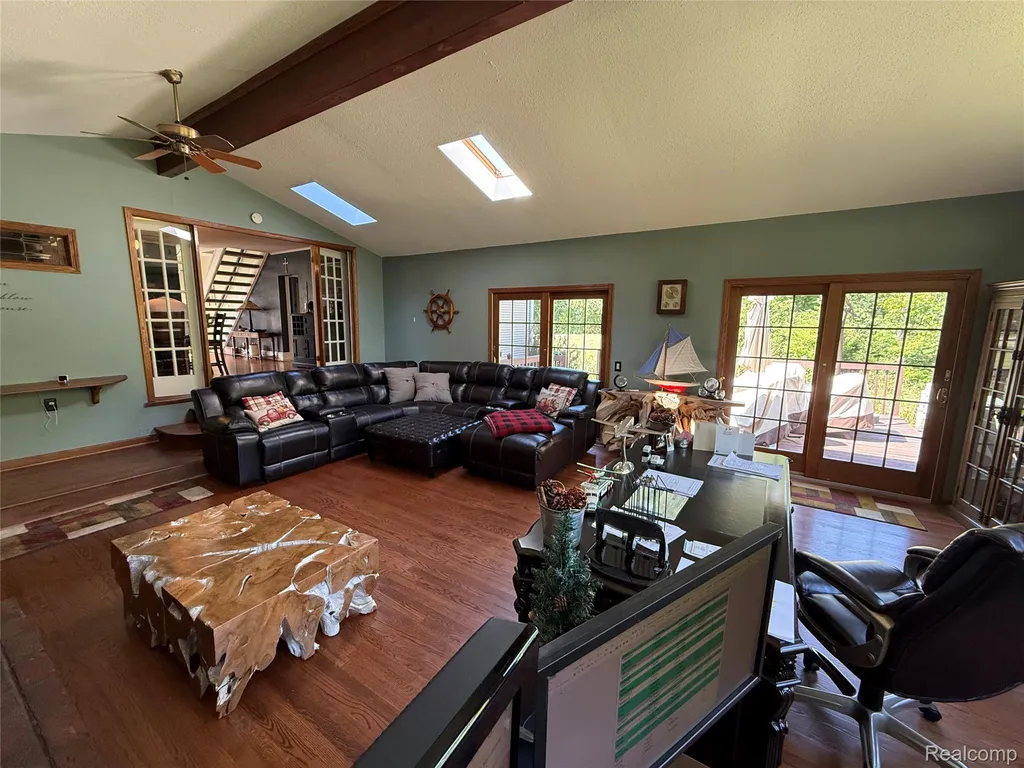 8346 Rucker Road Grosse Ile Township MI 48138