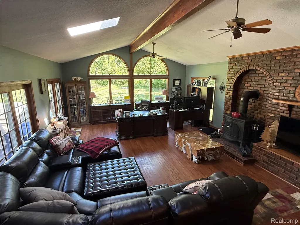 8346 Rucker Road Grosse Ile Township MI 48138