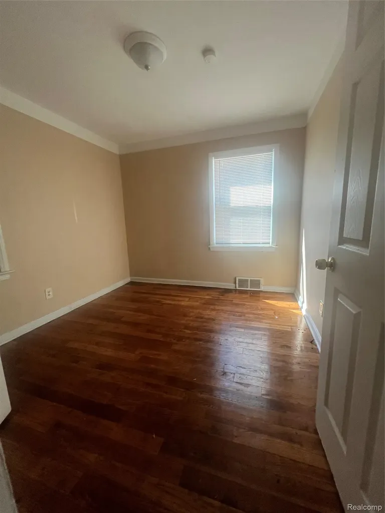 11210 Beaconsfield Street Detroit City MI 48224