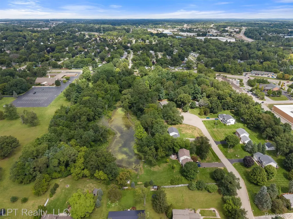 00 Cheddar Valley Green Oak Township MI 48116