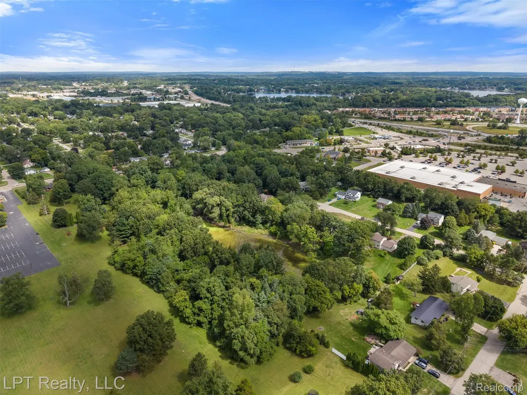 00 Cheddar Valley Green Oak Township MI 48116