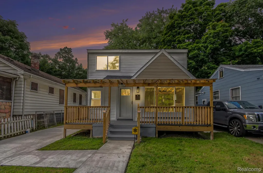 17583 Pierson Street Detroit City MI 48219
