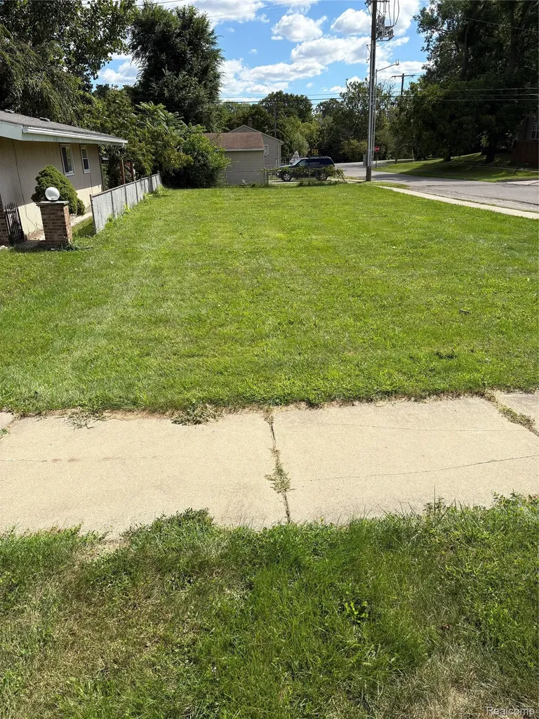 15802 Beech Daly Road Redford Charter Township MI 48239
