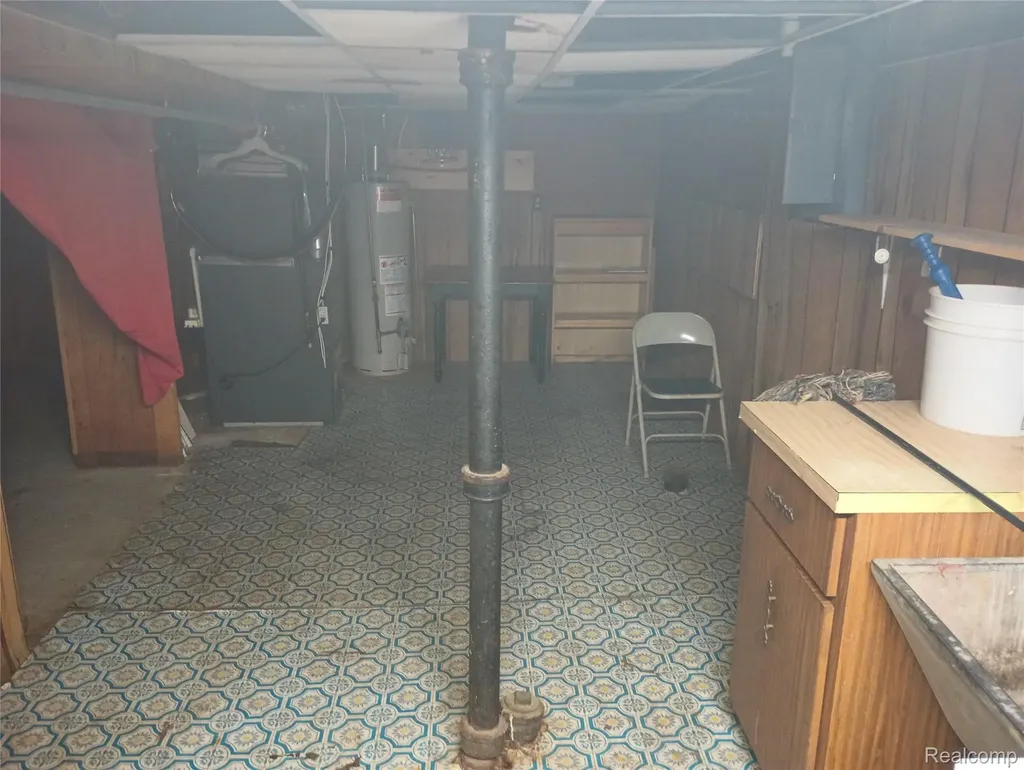22134 Wick Road Taylor City MI 48180