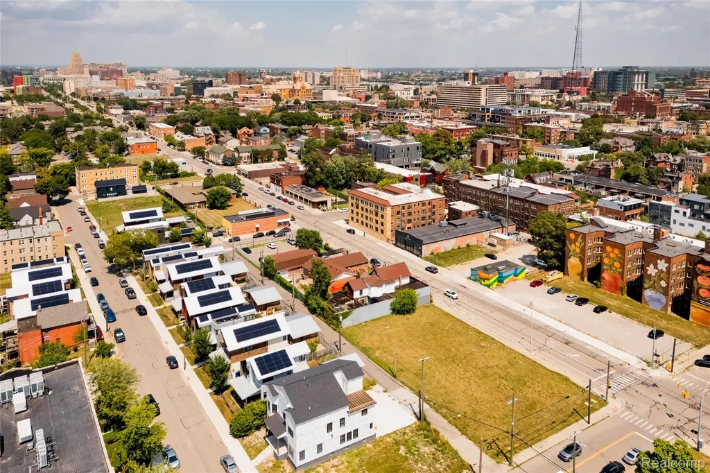 3939 3rd Street Detroit City MI 48201