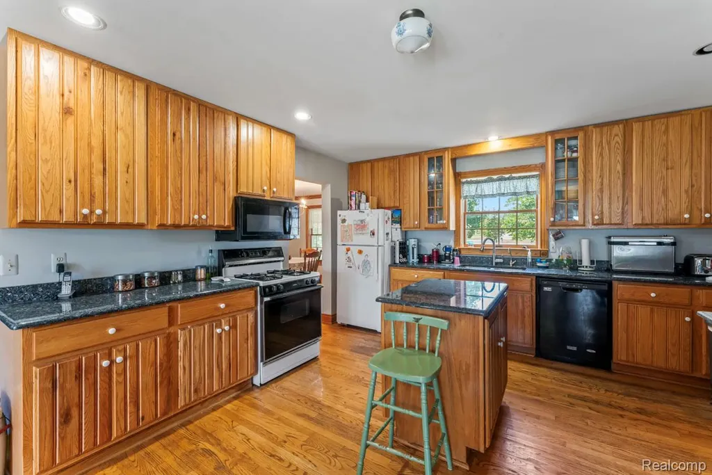 1591 Baldwin Road Lapeer City MI 48446