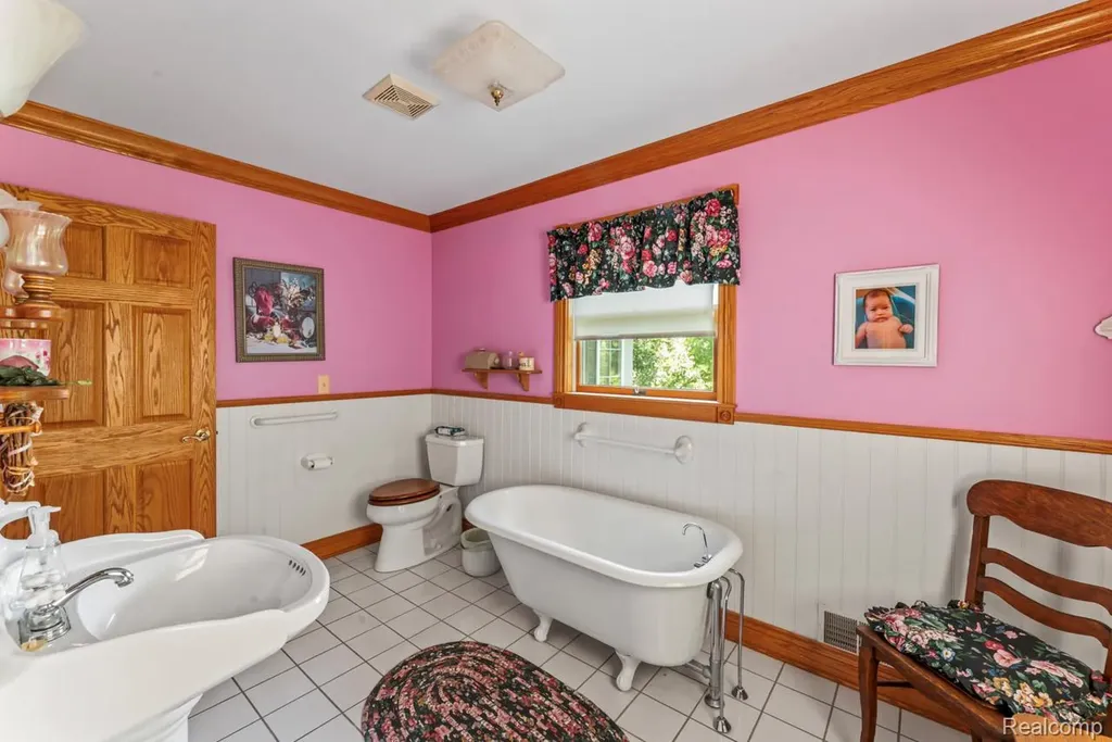 1591 Baldwin Road Lapeer City MI 48446