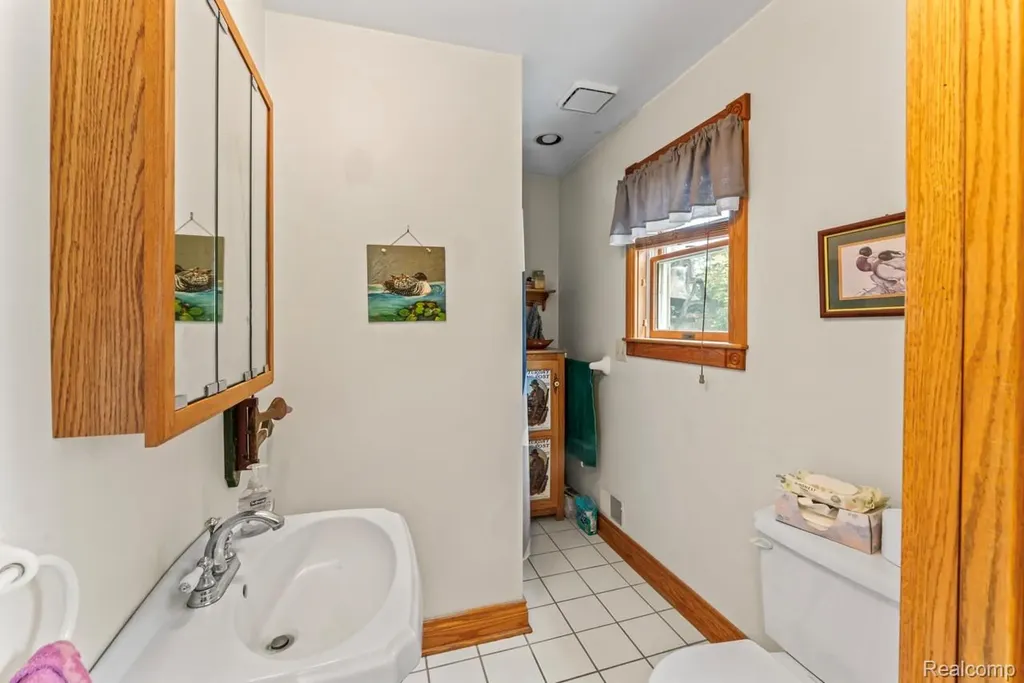 1591 Baldwin Road Lapeer City MI 48446