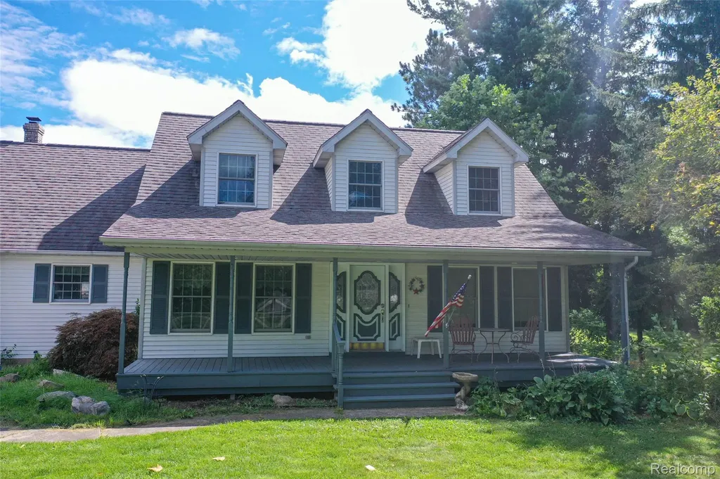 1591 Baldwin Road Lapeer City MI 48446