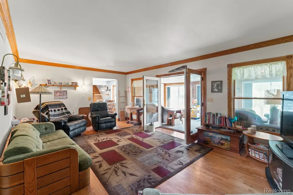1591 Baldwin Road Lapeer City MI 48446