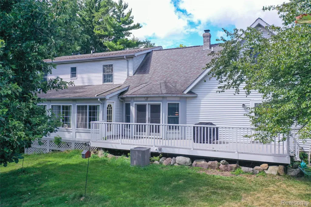 1591 Baldwin Road Lapeer City MI 48446