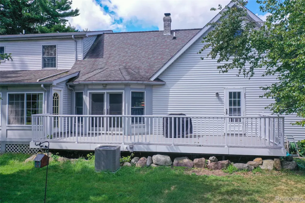 1591 Baldwin Road Lapeer City MI 48446
