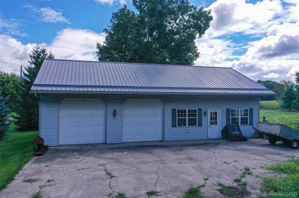 1591 Baldwin Road Lapeer City MI 48446