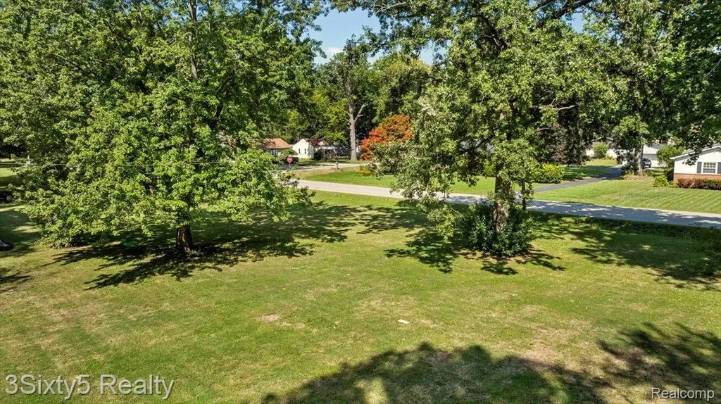 20223 Newman Drive Brownstown Charter Township MI 48183