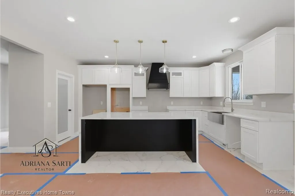 11982 Encore Court Shelby Charter Township MI 48315