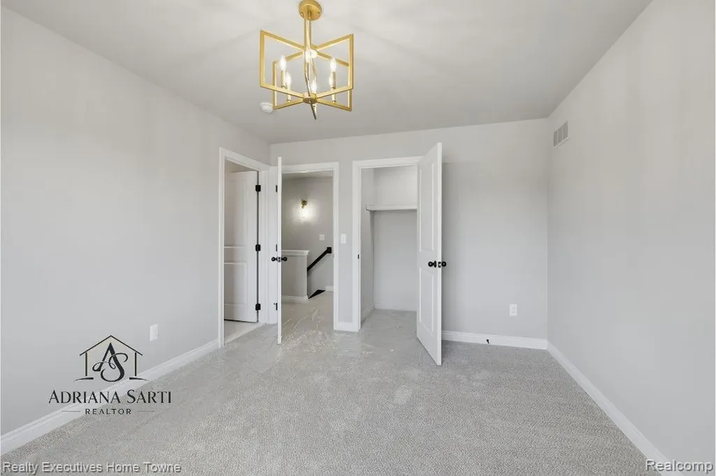 11982 Encore Court Shelby Charter Township MI 48315