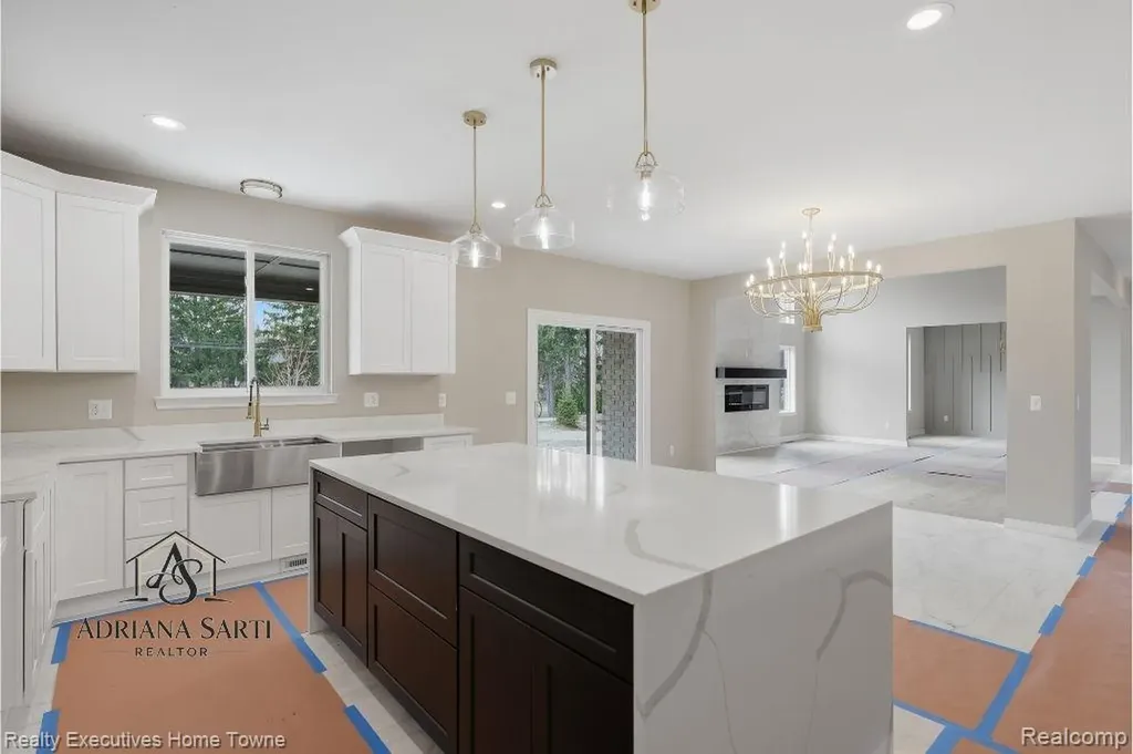 11982 Encore Court Shelby Charter Township MI 48315