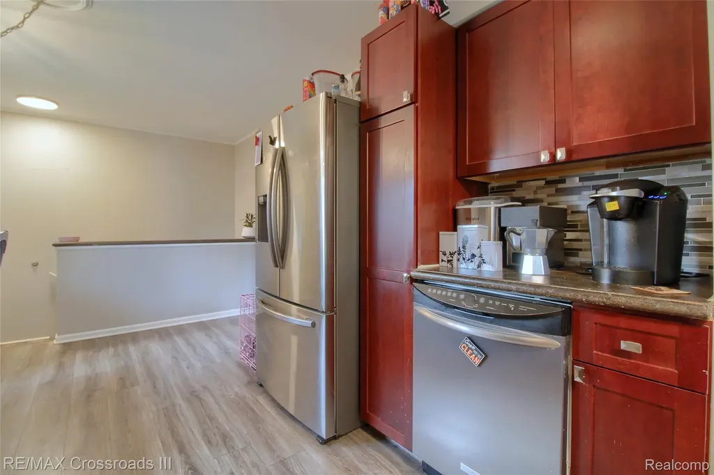 7367 Cavell Street Westland City MI 48185