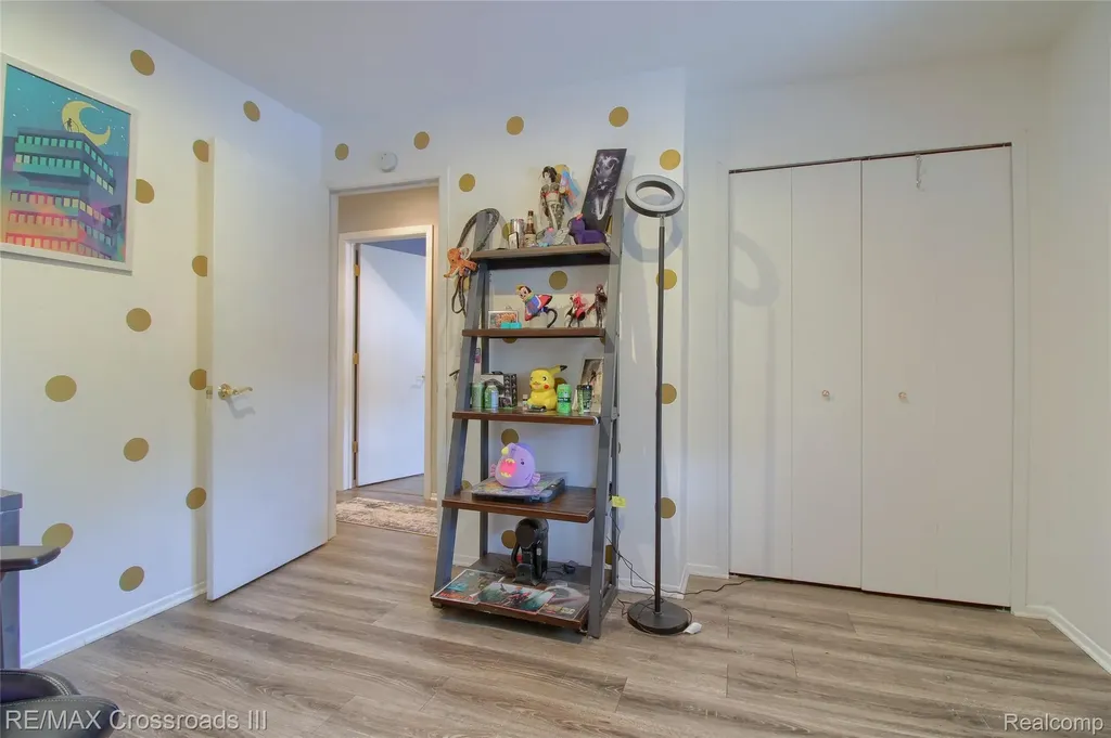 7367 Cavell Street Westland City MI 48185