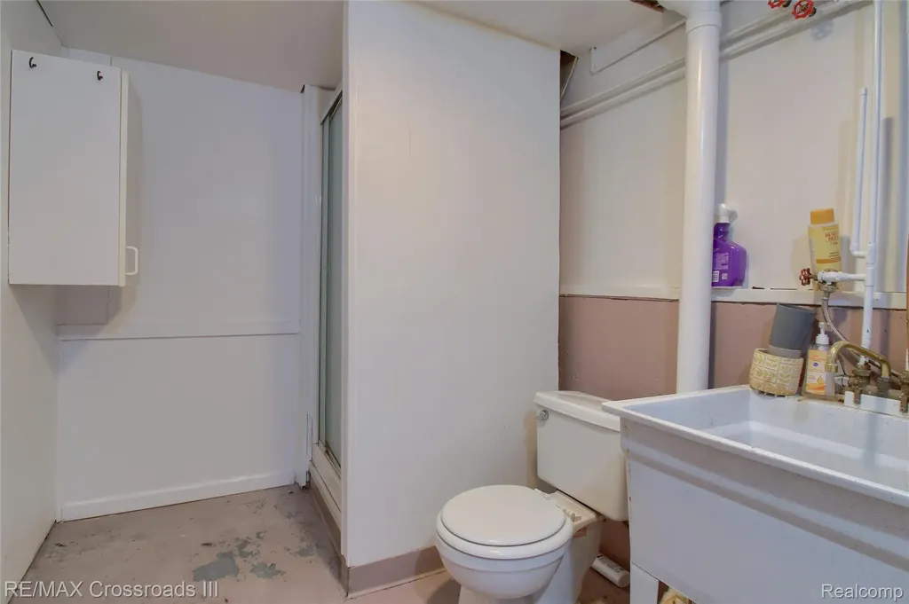 7367 Cavell Street Westland City MI 48185