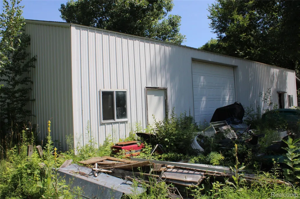 8300 Wiggins Road Deerfield Township MI 48855