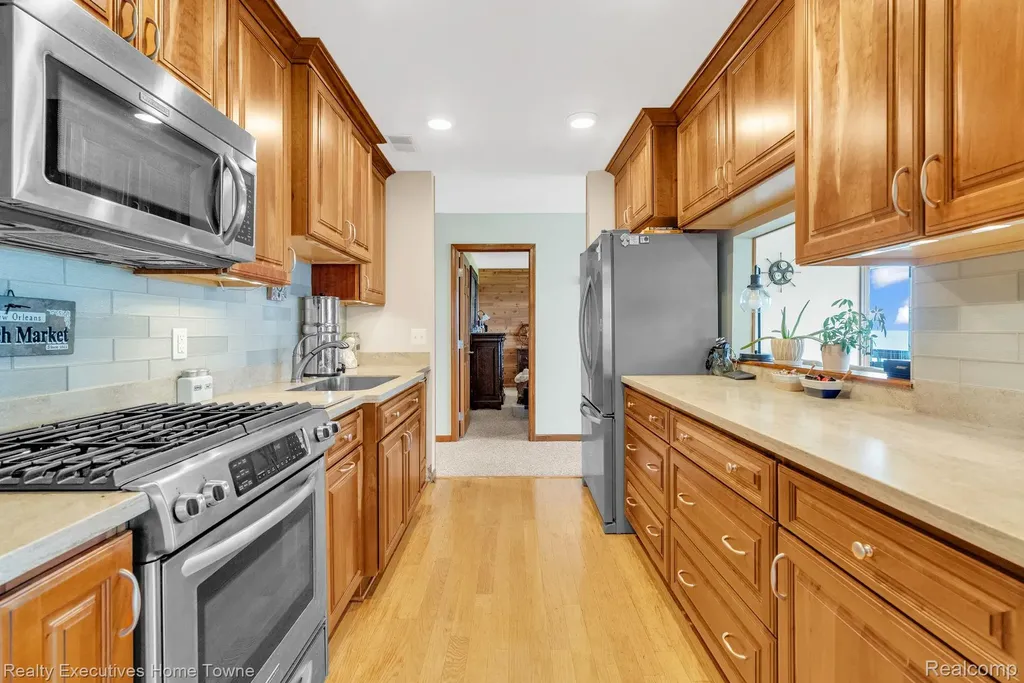 7214 2nd Street Burtchville Township MI 48059