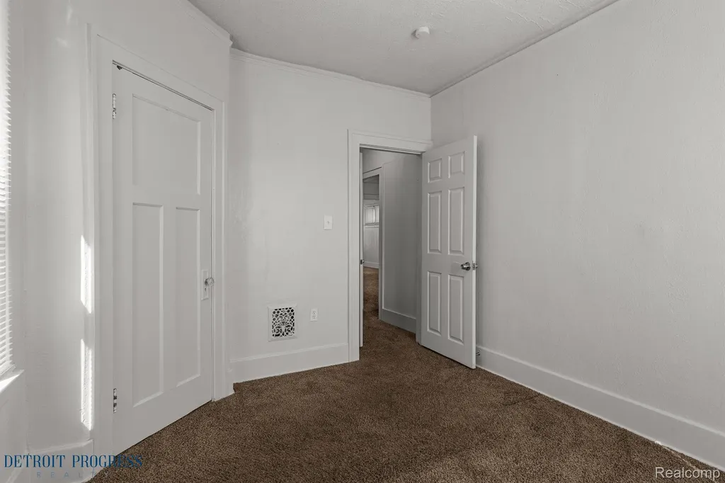 5285 Maplewood Street Detroit City MI 48204