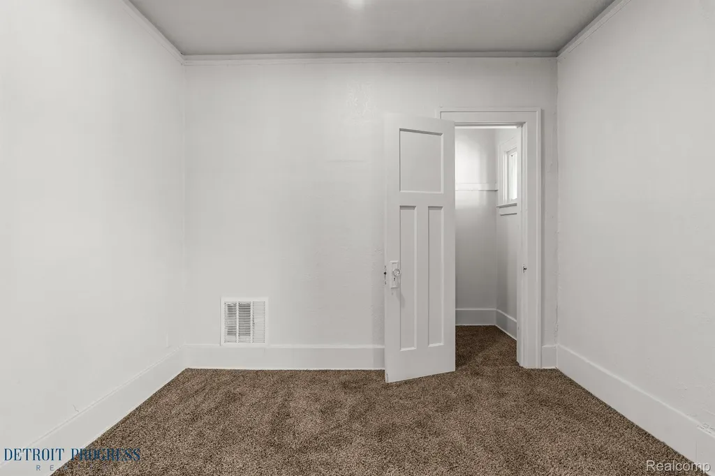 5285 Maplewood Street Detroit City MI 48204