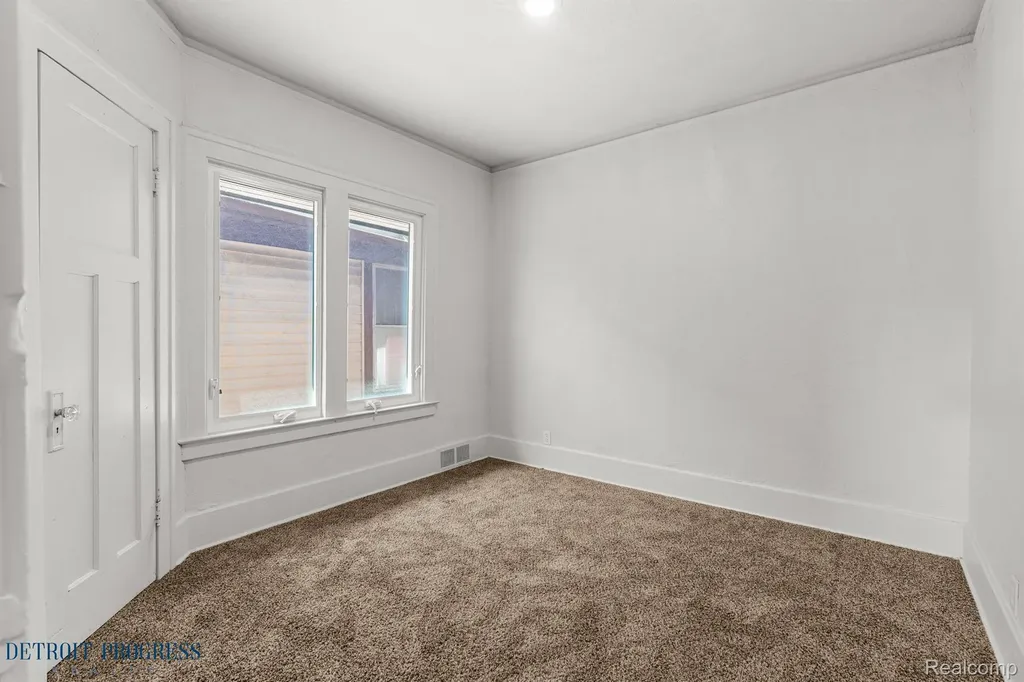 5285 Maplewood Street Detroit City MI 48204