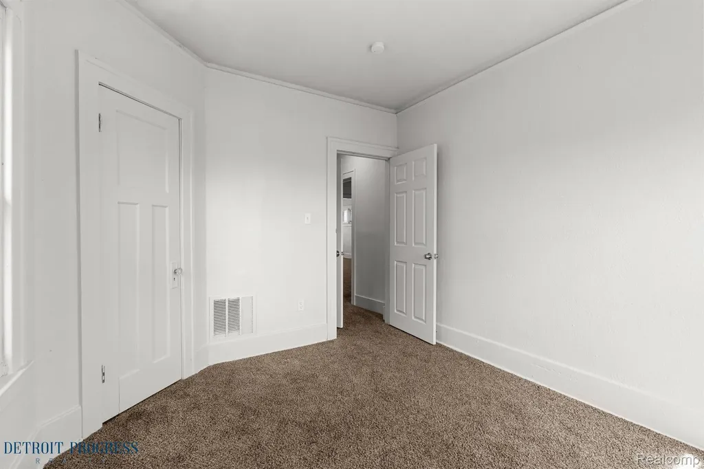 5285 Maplewood Street Detroit City MI 48204