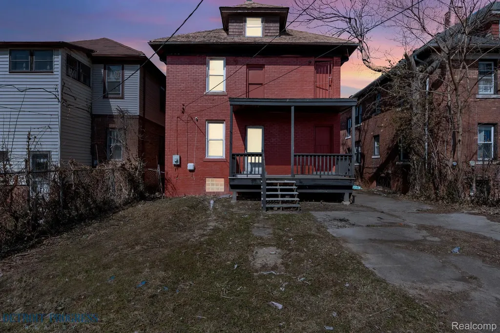 5285 Maplewood Street Detroit City MI 48204