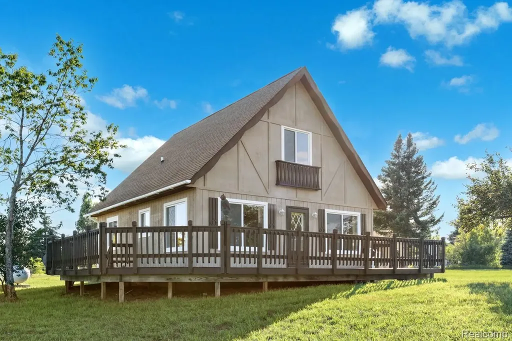 9720 E Kellyville Road Briley Township MI 49709