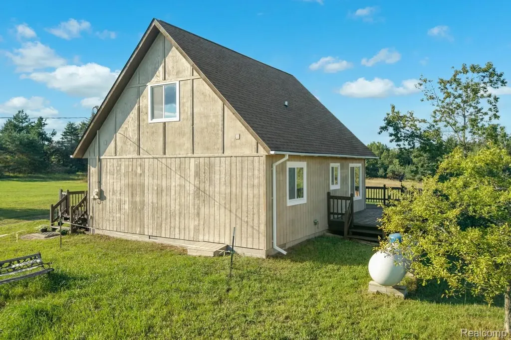 9720 E Kellyville Road Briley Township MI 49709