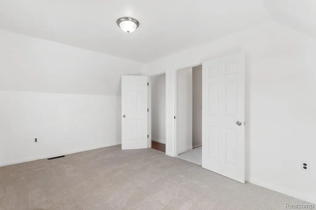 9720 E Kellyville Road Briley Township MI 49709