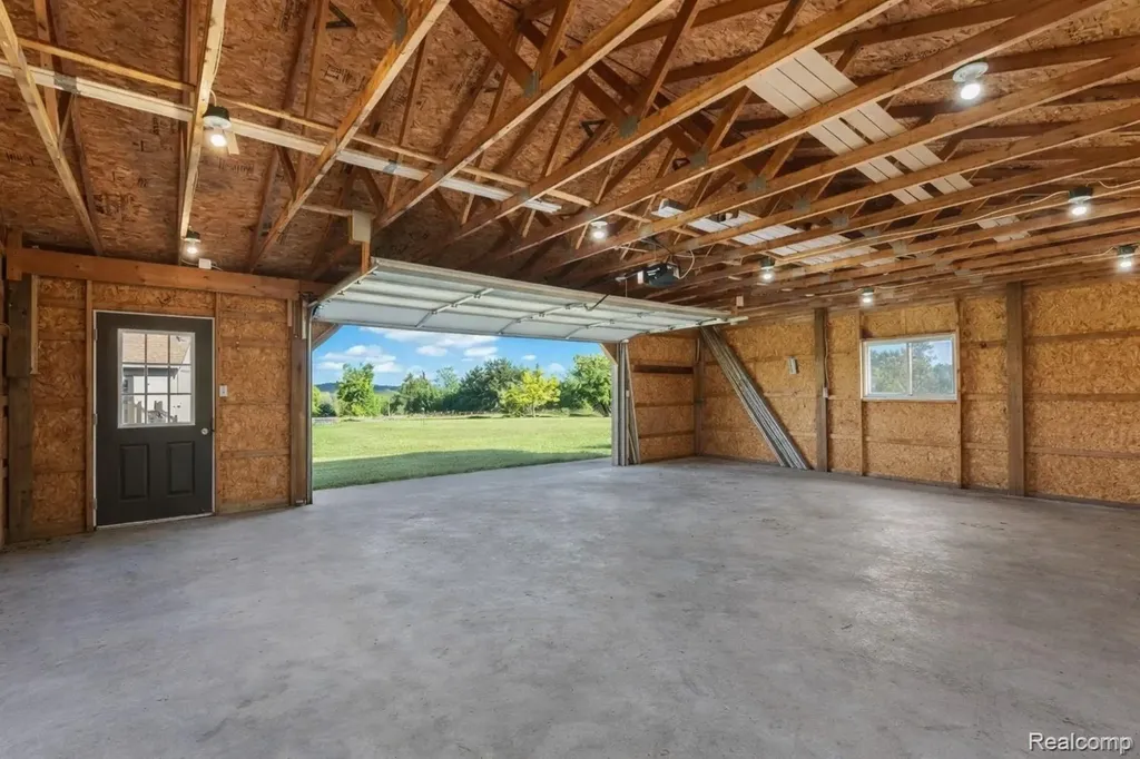 9720 E Kellyville Road Briley Township MI 49709