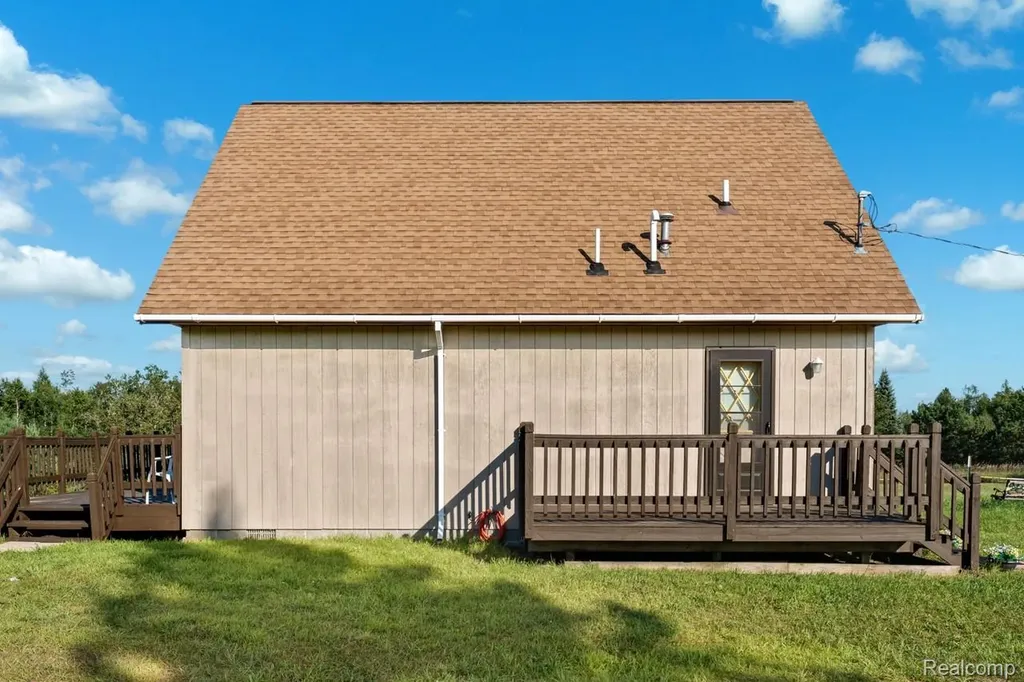 9720 E Kellyville Road Briley Township MI 49709