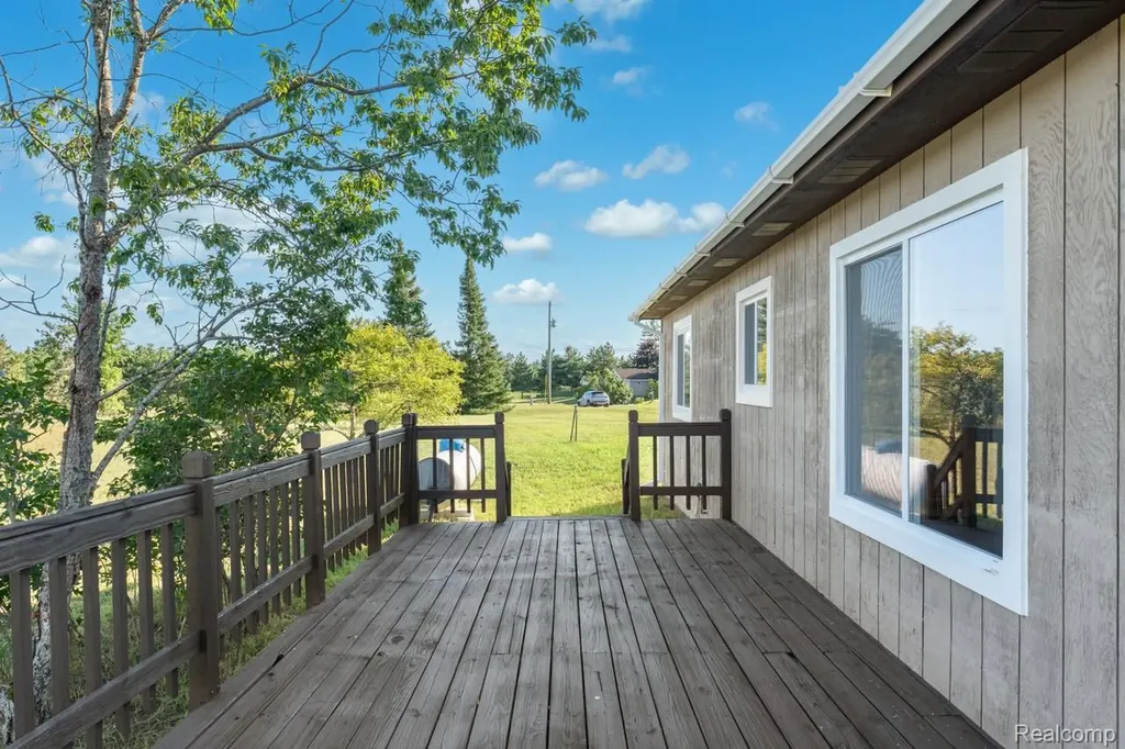 9720 E Kellyville Road Briley Township MI 49709