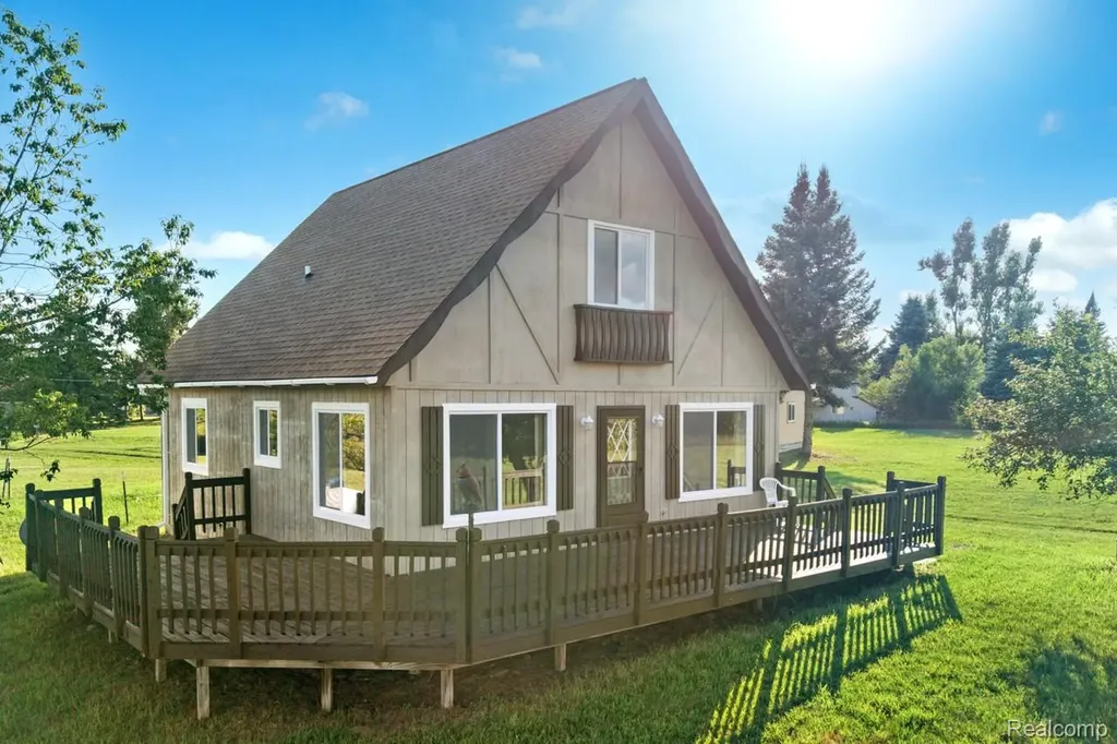 9720 E Kellyville Road Briley Township MI 49709
