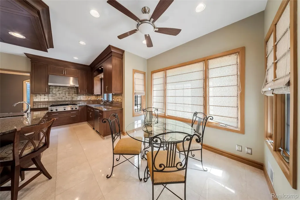 9281 Island Drive Grosse Ile Township MI 48138