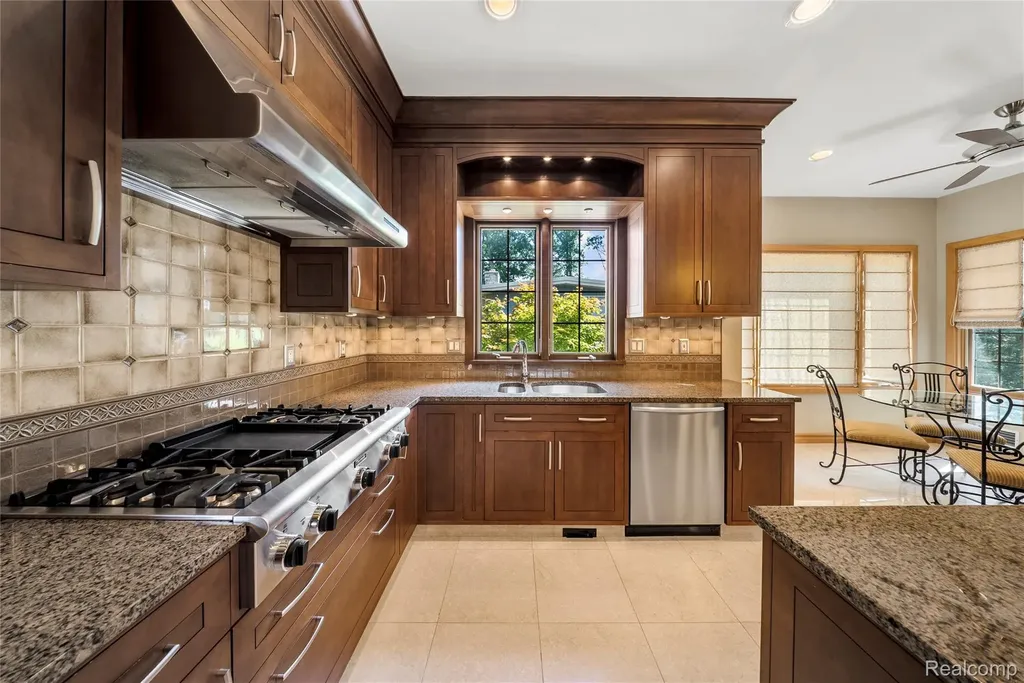 9281 Island Drive Grosse Ile Township MI 48138
